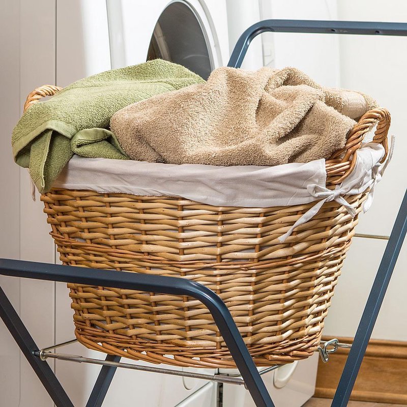 Split Willow Laundry Basket | Lehman's