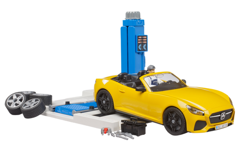Bruder Toys bworld Car Service Centre with Roadster