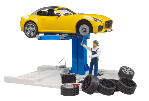 Bruder Toys bworld Car Service Centre with Roadster