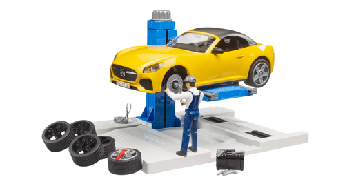 Bruder Toys bworld Car Service Centre with Roadster