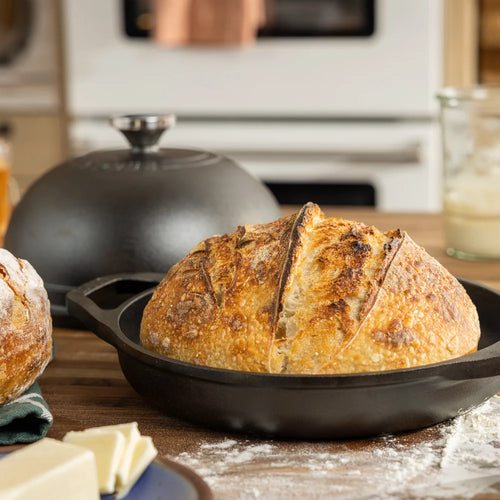 Lodge Chef Collection Seasoned Cast Iron Bread Oven