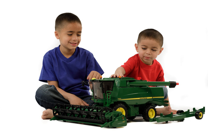 Bruder Toys John Deere T670i Combine Harvester