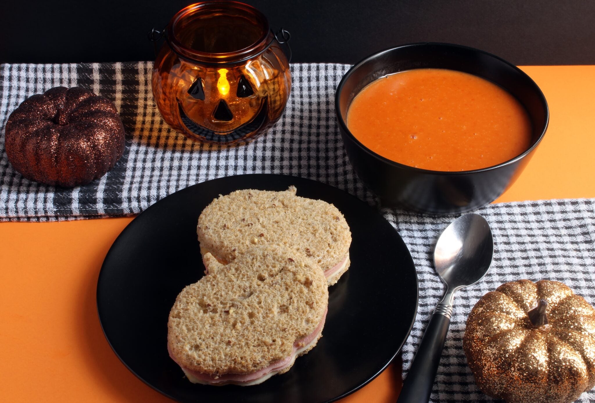 pumpkin shaped sandwiches