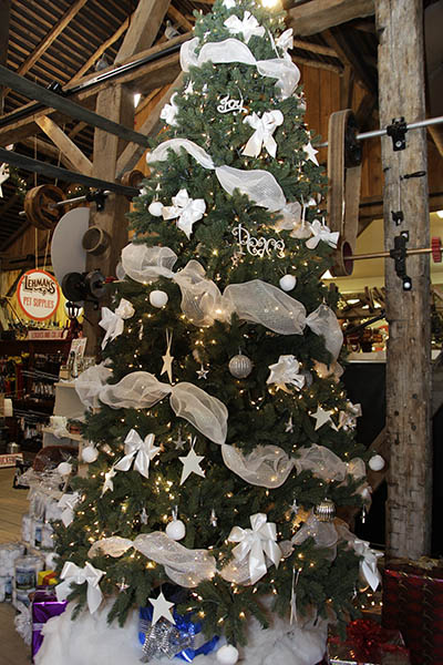 xmasstorewhitetree