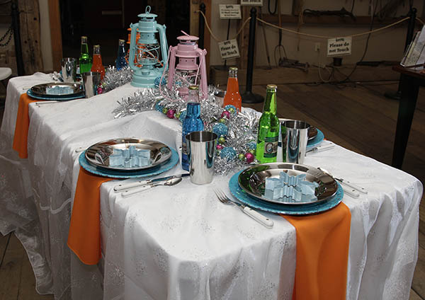 xmasstorefunkytable