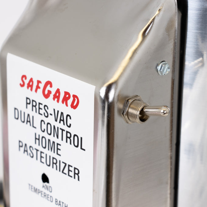 SafGard P3000 Dual-Temperature Milk Pasteurizer – 2 Gallon