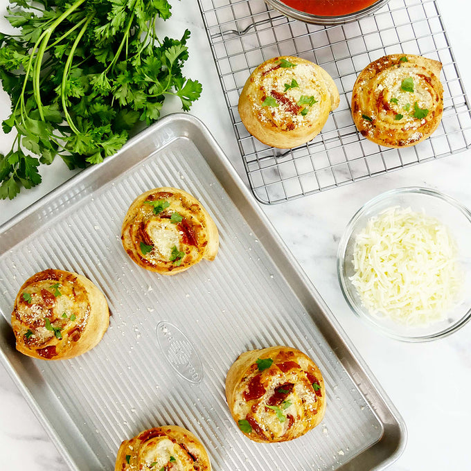 Quarter Sheet Pan with Non-Stick Baking Rack