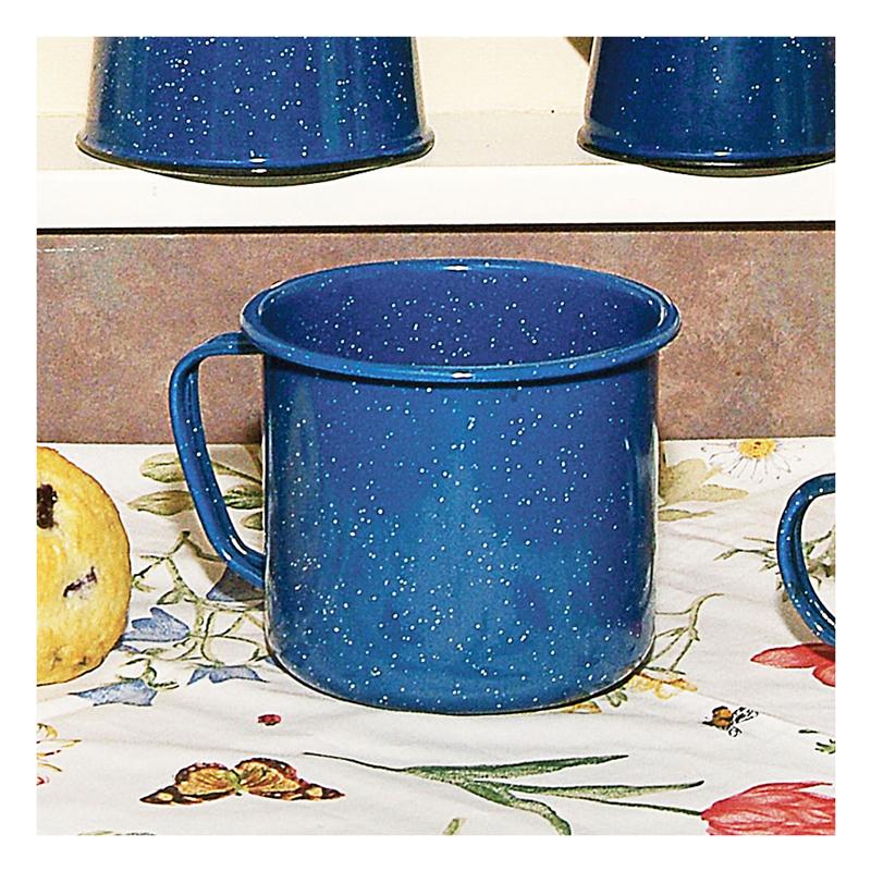 Make a "campfire candle" in a classic enamelware mug - a great gift, and the recipient can reuse the mug, too!