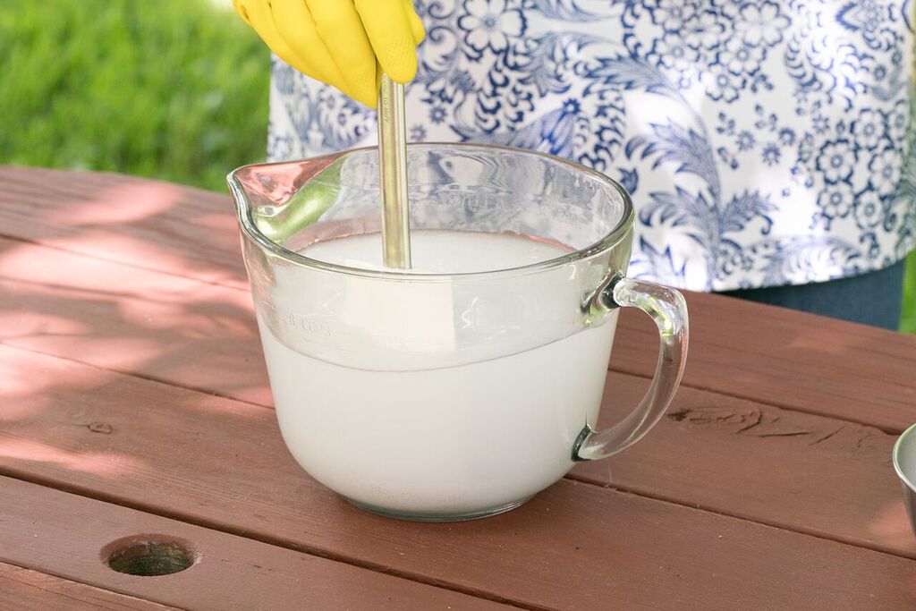 stirring lye water
