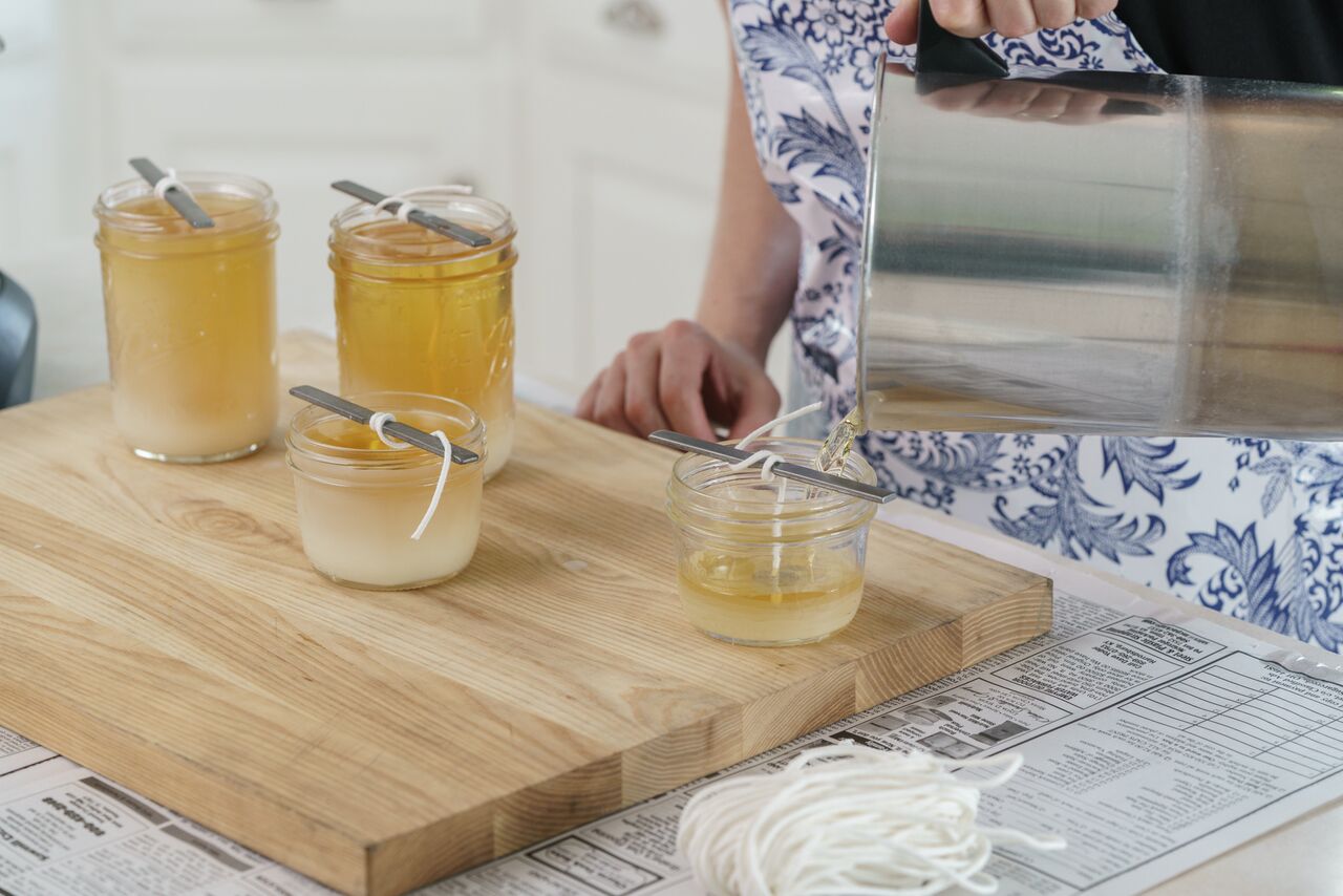 pouring-wax-into-jar-candles