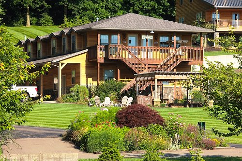 Think there's nowhere to stay in Amish Country? Think again! The Sojourner's Lodge is just one of your many choices. Nestled on 20 acres including a 3-acre lake, it's a beautiful 10-minute drive from Lehman's store in Kidron.