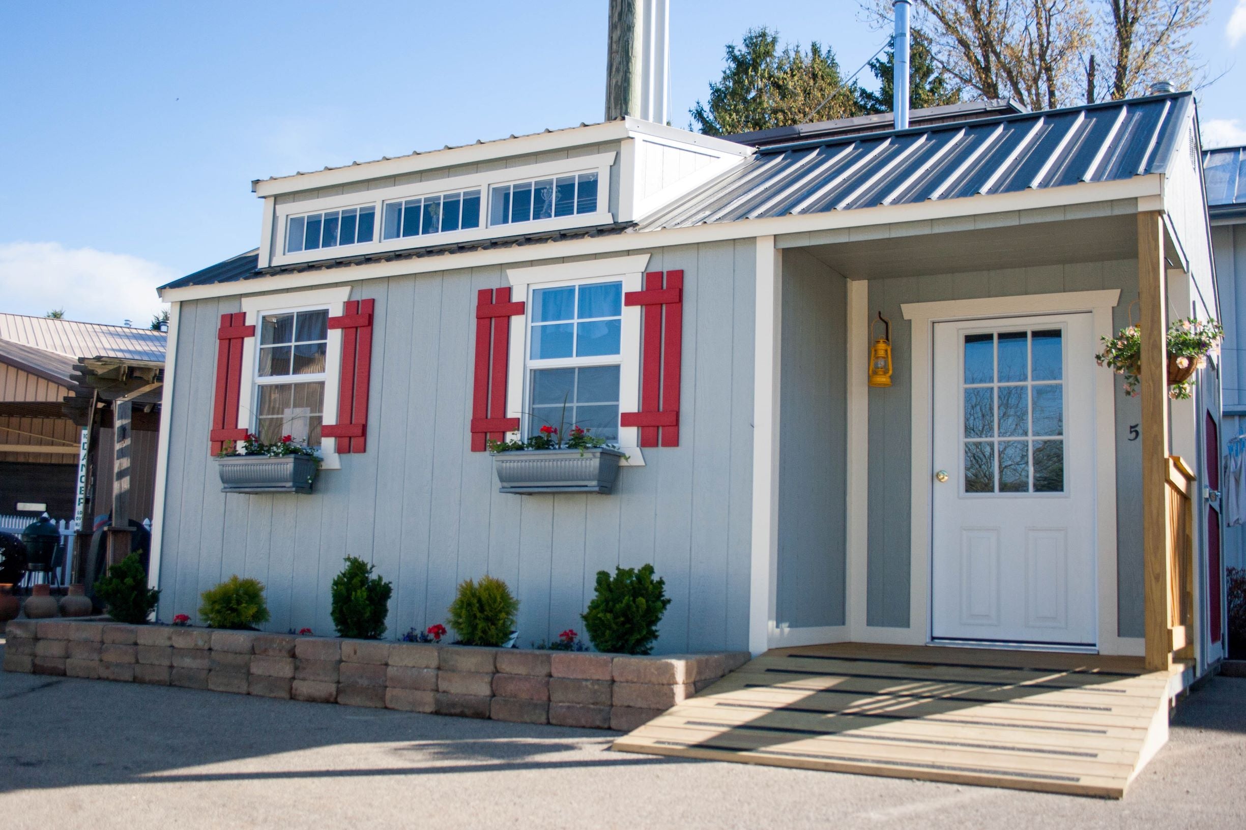 tiny house exterior