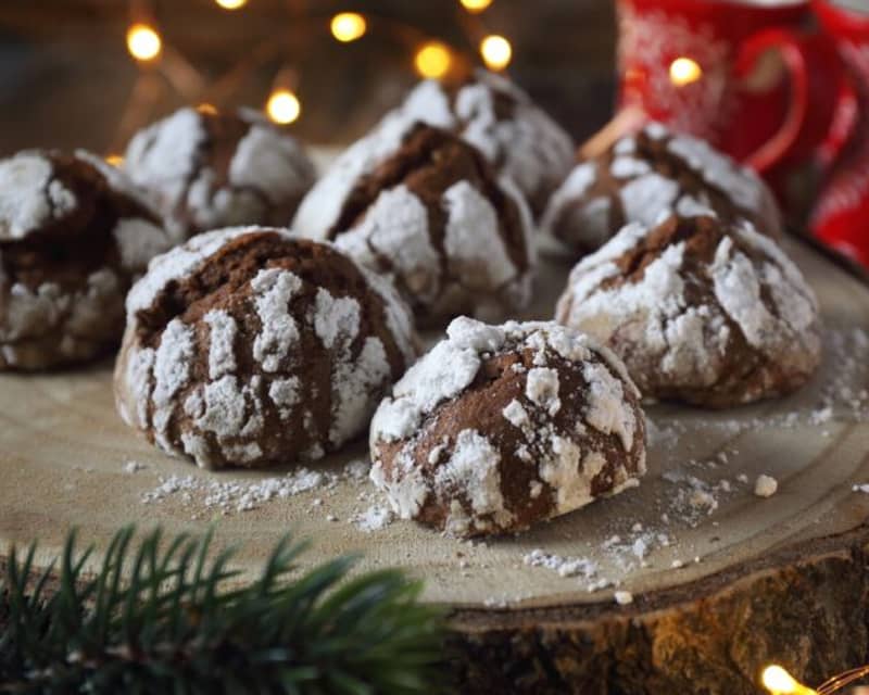 CHRISTMAS COOKIE RECIPES: CHOCOLATE CRINKLE COOKIES