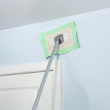 What Is Wall Mopping? How Do You Clean Your Walls?